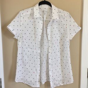 Croft & Barrow women’s button down size M